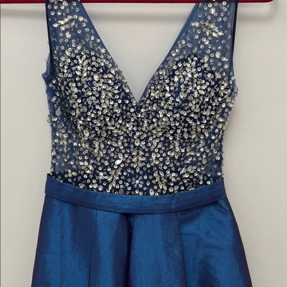 White By Soieblu Navy blue and Silver Dress - Picture 2 of 8